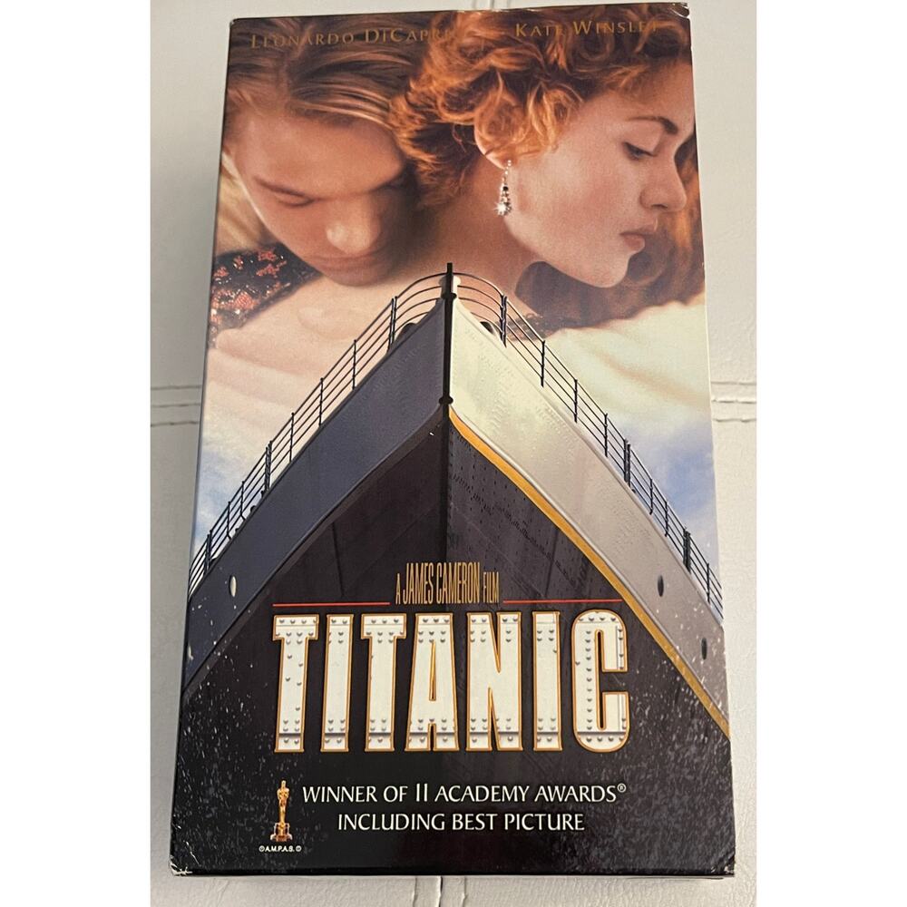 1997 Titanic Movie VHS Box Set